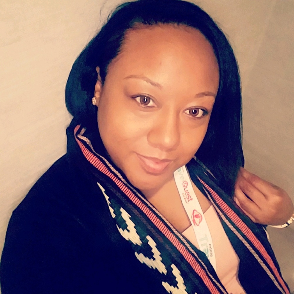 Meet your Posher, Carita